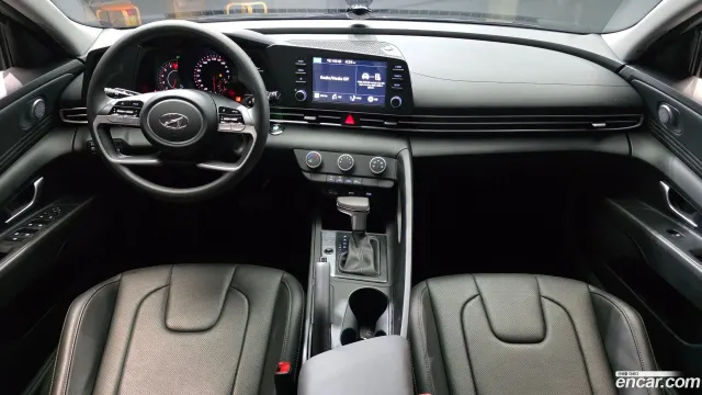 Hyundai Elantra (Avante)
