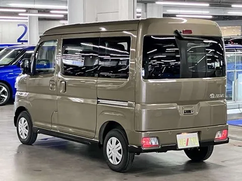 Daihatsu Atrai