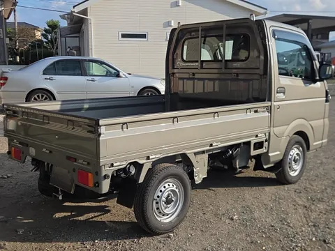 Nissan Clipper Truck