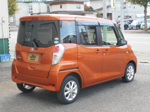 Nissan Dayz Roox