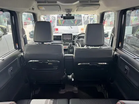 Suzuki Spacia Custom