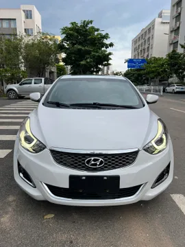 Hyundai Elantra (Avante)