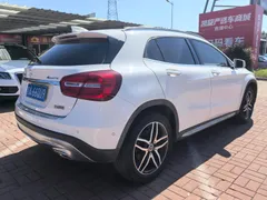Mercedes-Benz Mercedes-Benz GLA