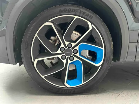 Lynk & Co 05