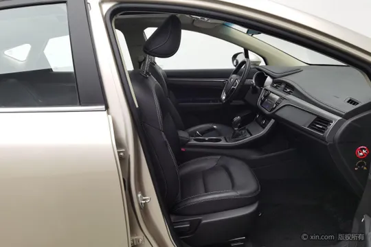 Geely Emgrand GS