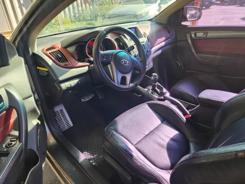 Kia Cerato (Forte)