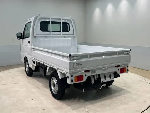 Nissan Clipper Truck