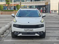Lynk & Co 01
