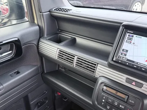 Honda N-VAN Plus Style