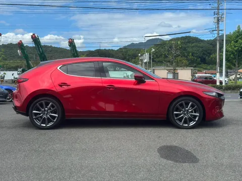 Mazda MAZDA3 Fastback
