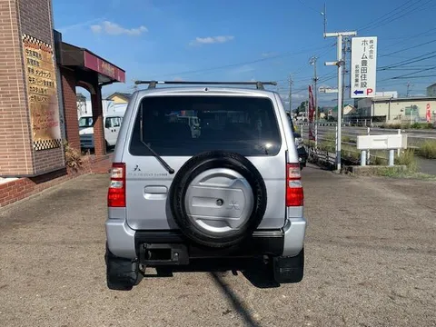 Mitsubishi Pajero Mini