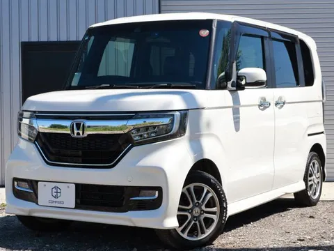 Honda N-BOX Custom