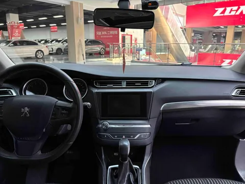 Peugeot 408