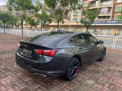 Chevrolet Malibu XL