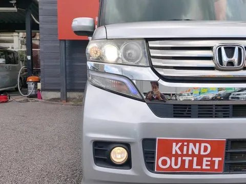 Honda N-BOX Custom