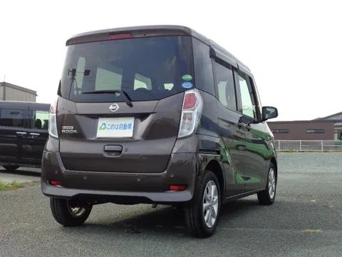 Nissan Dayz Roox