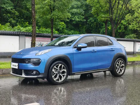 Lynk & Co Lynk & Co 02