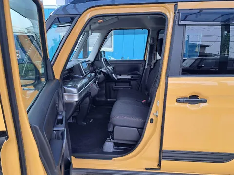 Suzuki Spacia Gear