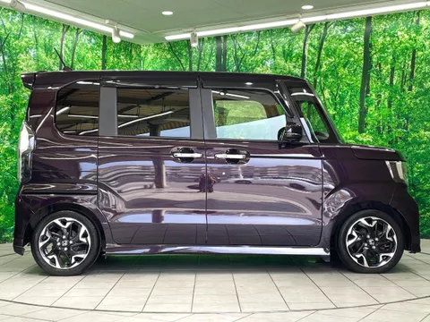 Honda N-BOX Custom