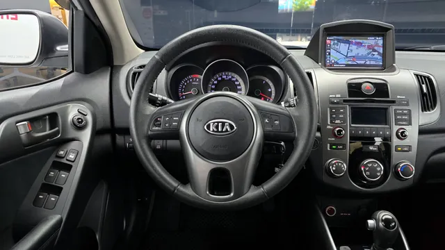 Kia Cerato (Forte)