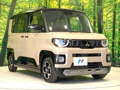 Mitsubishi Delica Mini