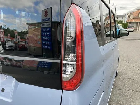 Mitsubishi eK Space