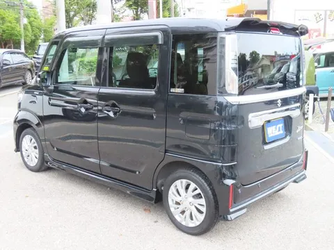 Suzuki Spacia Custom