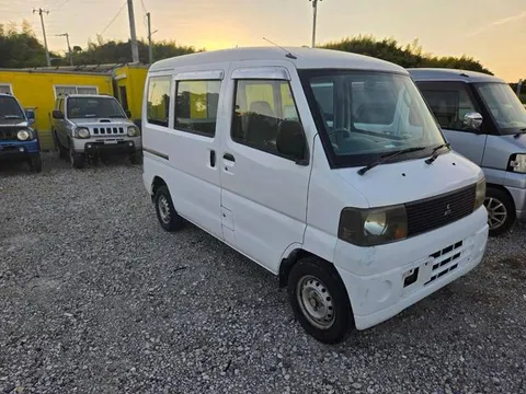 Mitsubishi Minicab Van