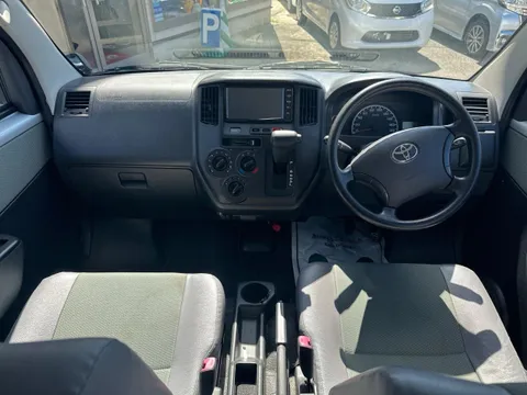 Toyota TownAce Van