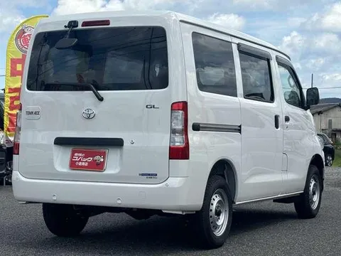 Toyota TownAce Van