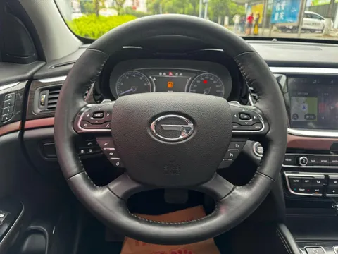 Gac GS8