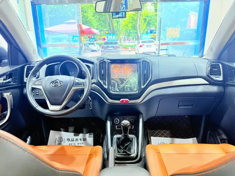 Changan CX70