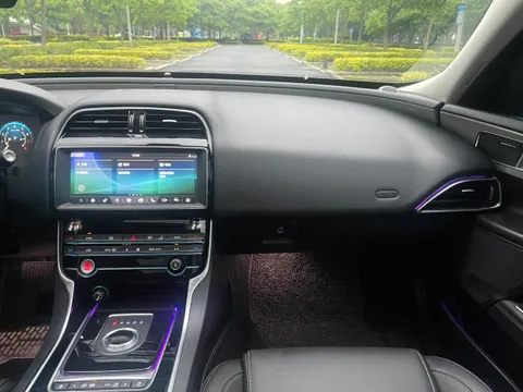 Jaguar XEL