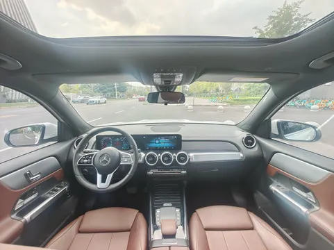 Mercedes-Benz Mercedes-Benz GLB