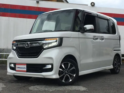 Honda N-BOX Custom