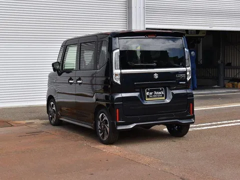 Suzuki Spacia Custom
