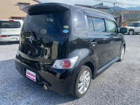 Toyota bB