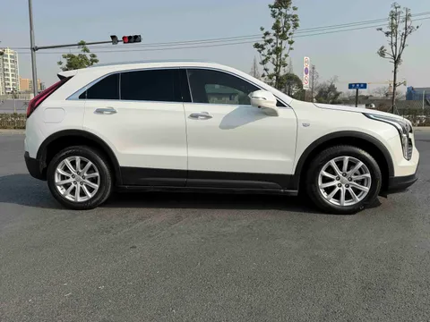 Cadillac XT4