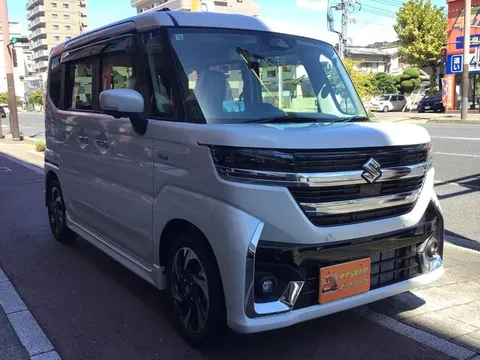 Suzuki Spacia Custom