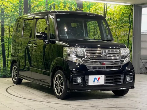 Honda N-BOX Custom