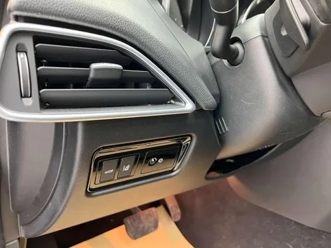 Jaguar XEL