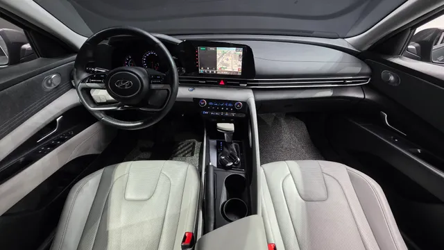 Hyundai Elantra (Avante)