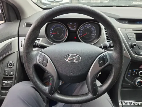 Hyundai Elantra (Avante)