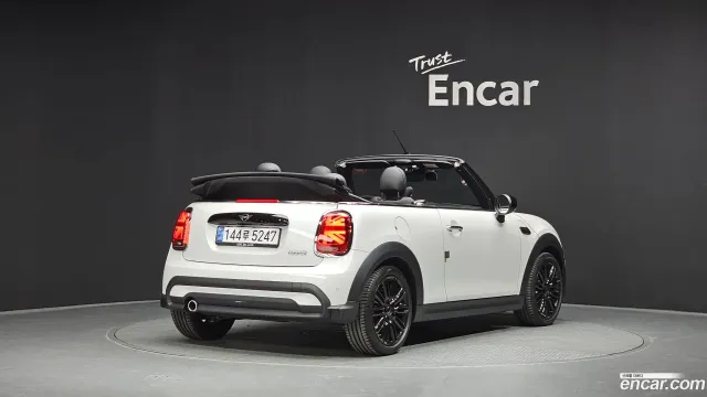 MINI Cooper Convertible