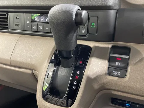 Honda N-BOX Joy