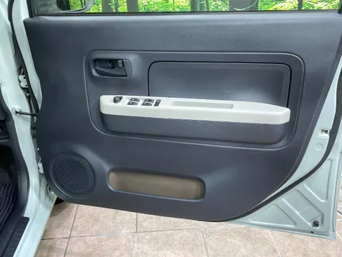 Daihatsu Mira Tocot