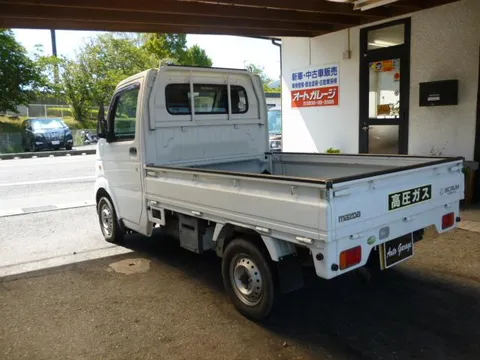 Mazda Scrum Truck