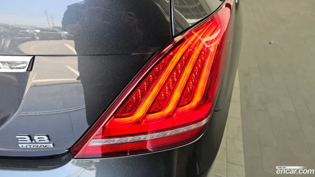 Genesis G90 (EQ900)