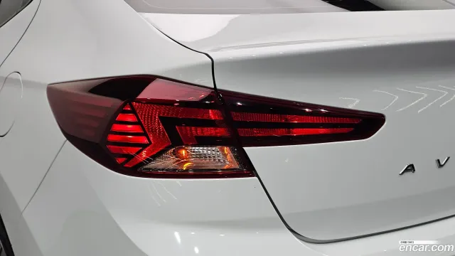 Hyundai Elantra (Avante)