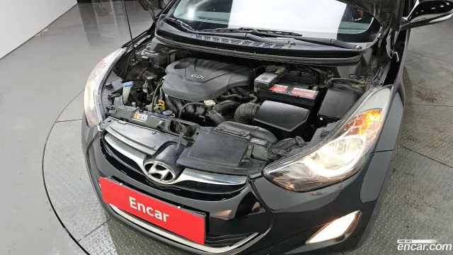Hyundai Elantra (Avante)